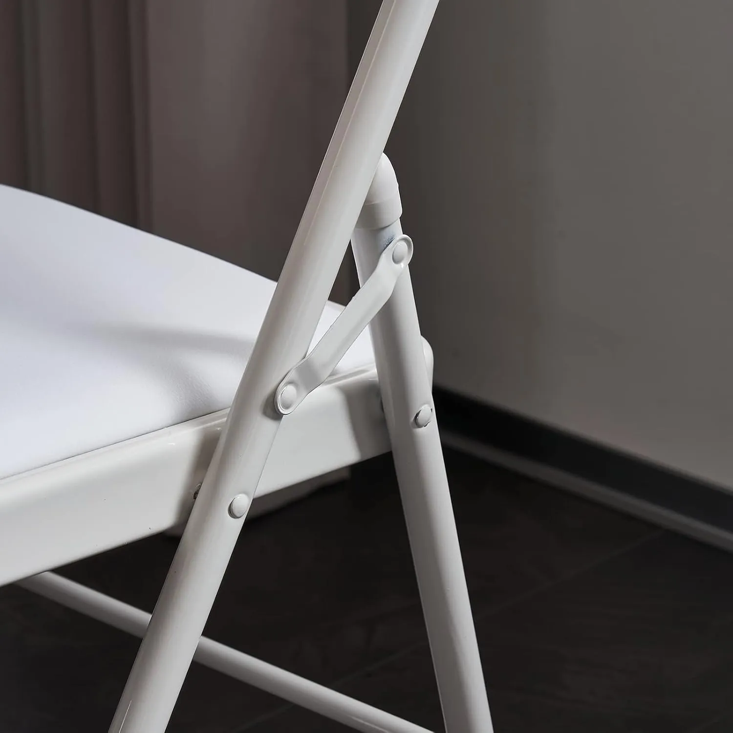 4 Pack Folding Chairs with Padded Seats and Back, Plastic Foldable Chairs with Steel Frame and Cushion, Padded Folding Chairs Set of 4 for Indoor, Outdoor, Event, Party, Office (White)