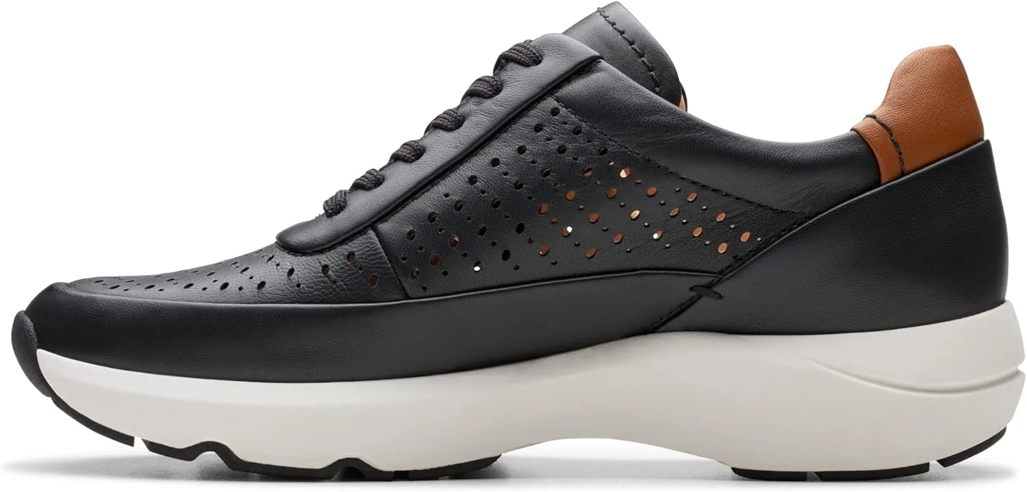 Clarks Women's Tivoli Grace Trainers