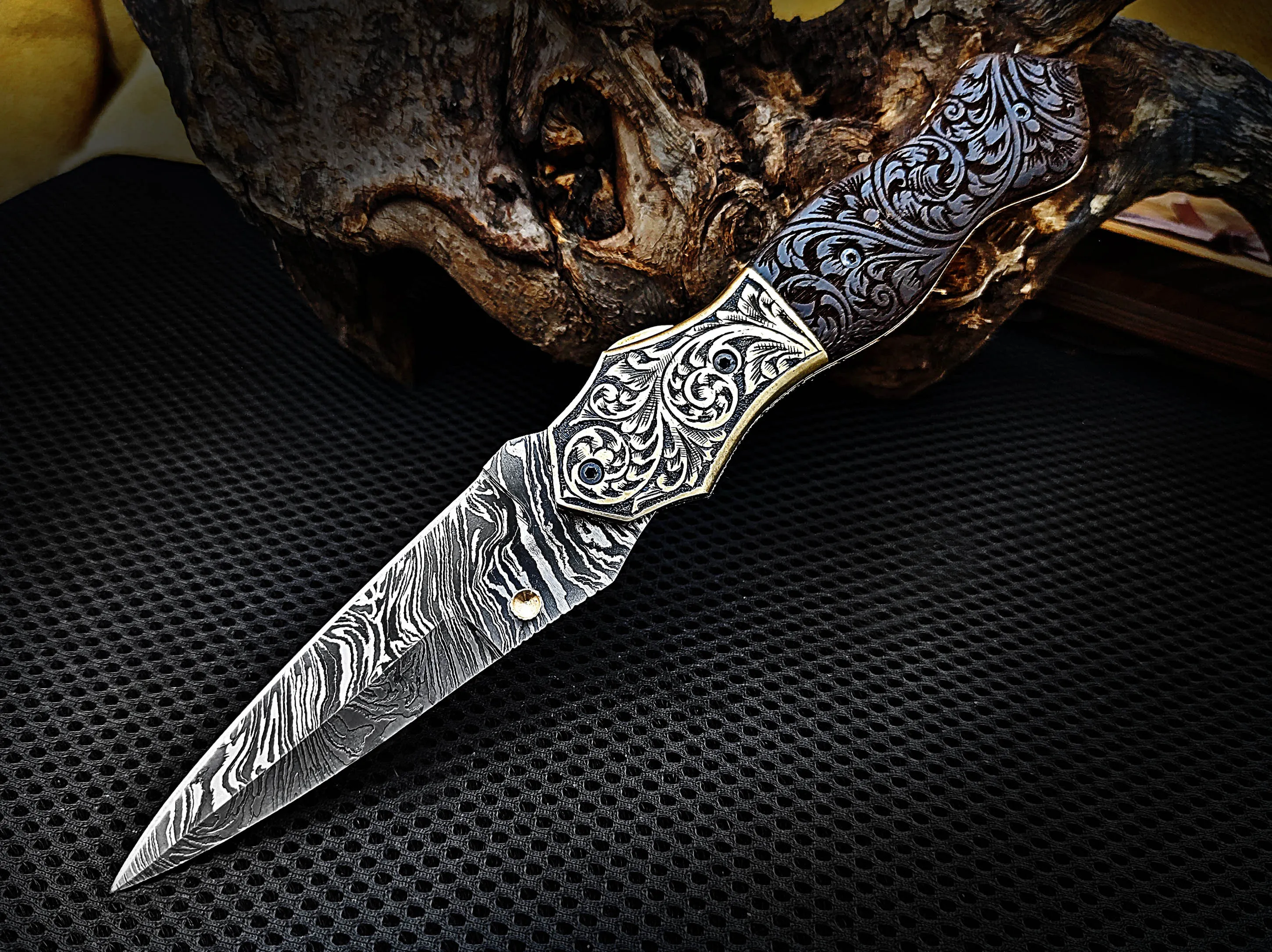Hand Engraved Brass Bolster and Walnut Burl Wood Folding Pocket Knife Dagger Custom Handcrafted Damascus Steel 7.5 inches with Leather Sheath Perfect Gift for Art Lovers and Collectors CLKFOL1122