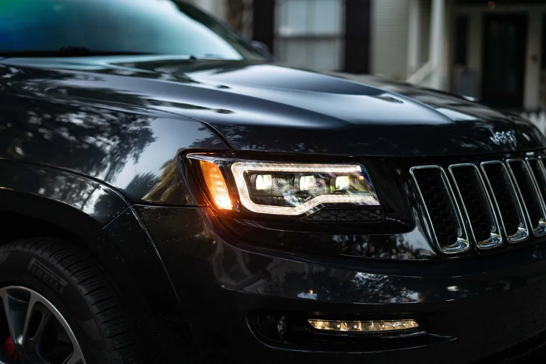 Jeep Grand Cherokee (14-22): XB LED Headlights