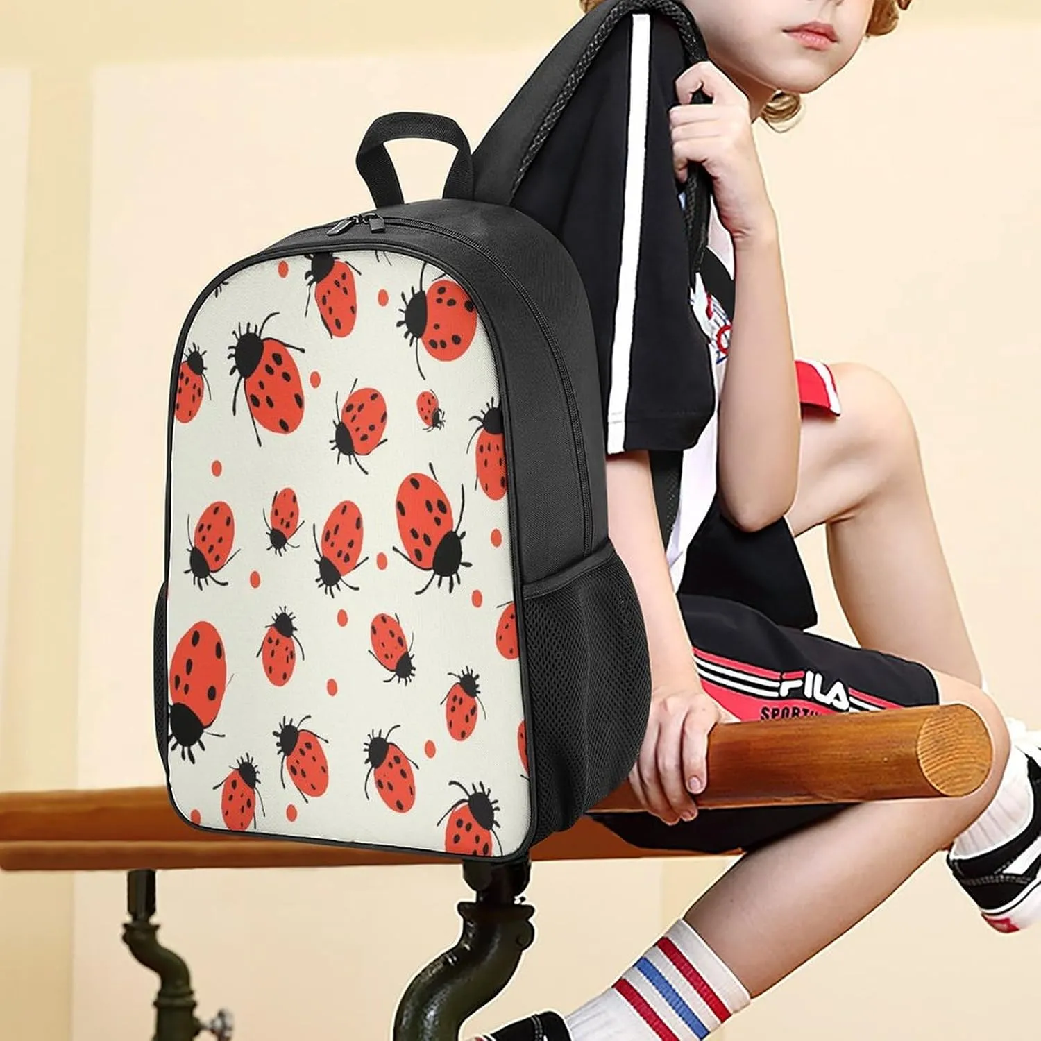 Lightweight Backpacks Cute Travel Bag Durable Ladybugs Pattern Infinite Speckled Printing Small Travel Backpack For Women & Men