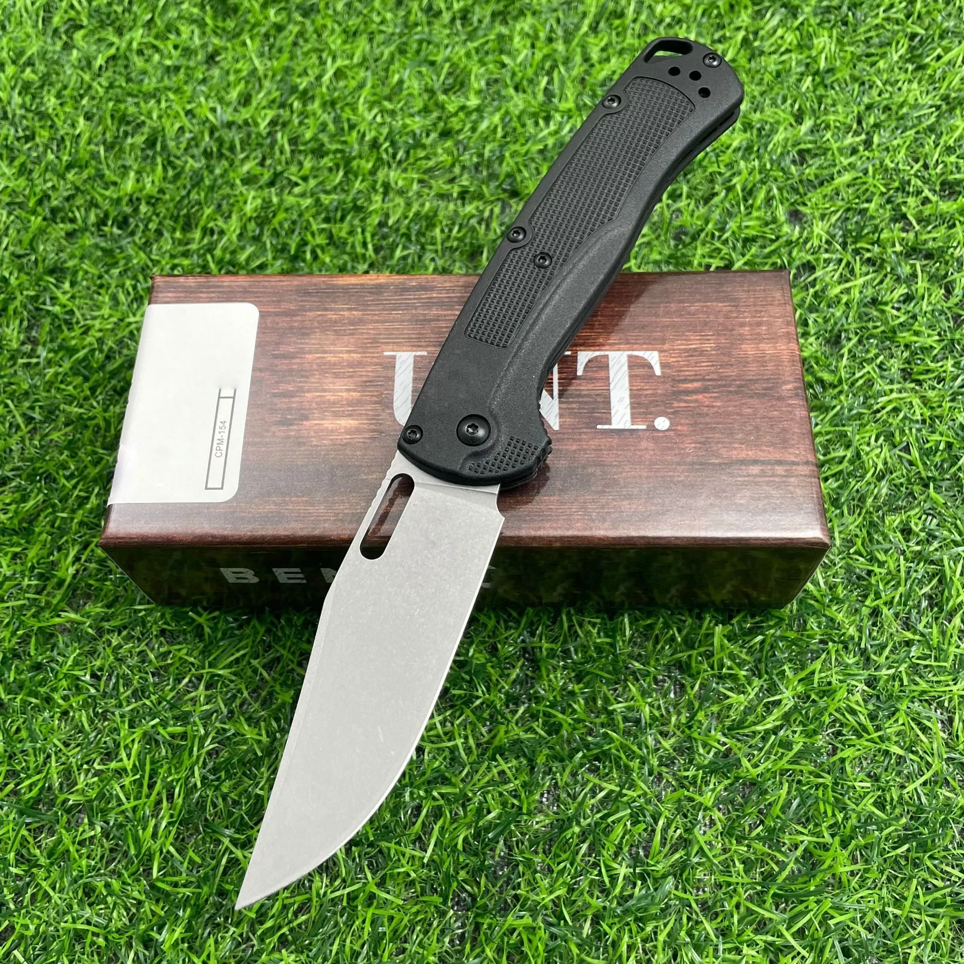 Nylon Fiber Handle Butterfly High Hardness Folding Knife