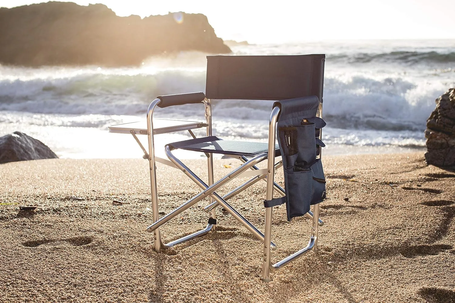 PICNIC TIME NFL Unisex-Adult NFL Sports Chair with Side Table, Beach Chair, Camp Chair for Adults