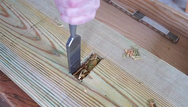 "Collapsible Viking Camp Chair" Woodworking Plan (FREE!)