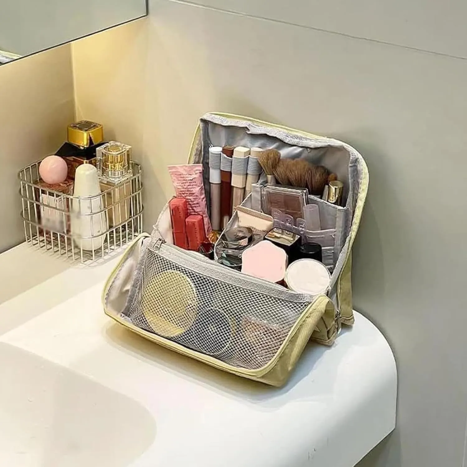 Standing Makeup Bag Portable, Large Capacity, Doresty Makeup Bag, Waterproof Multipurpose Stand up Toiletry Bags Stationery Organizer, Toiletry Bags with Compartments for Traveling (Black)