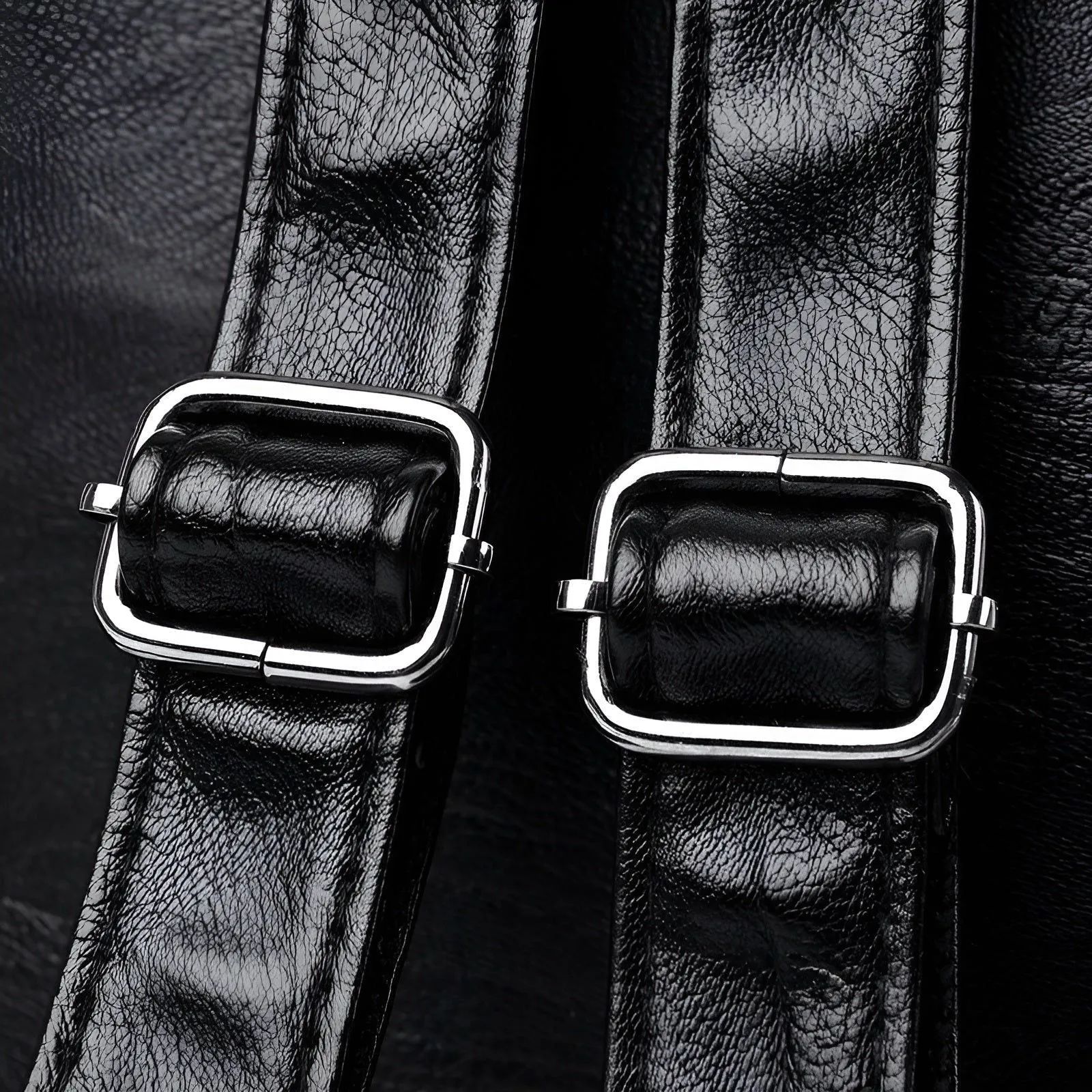 Taavita Rucksack - Elegant Leather Bag for Women