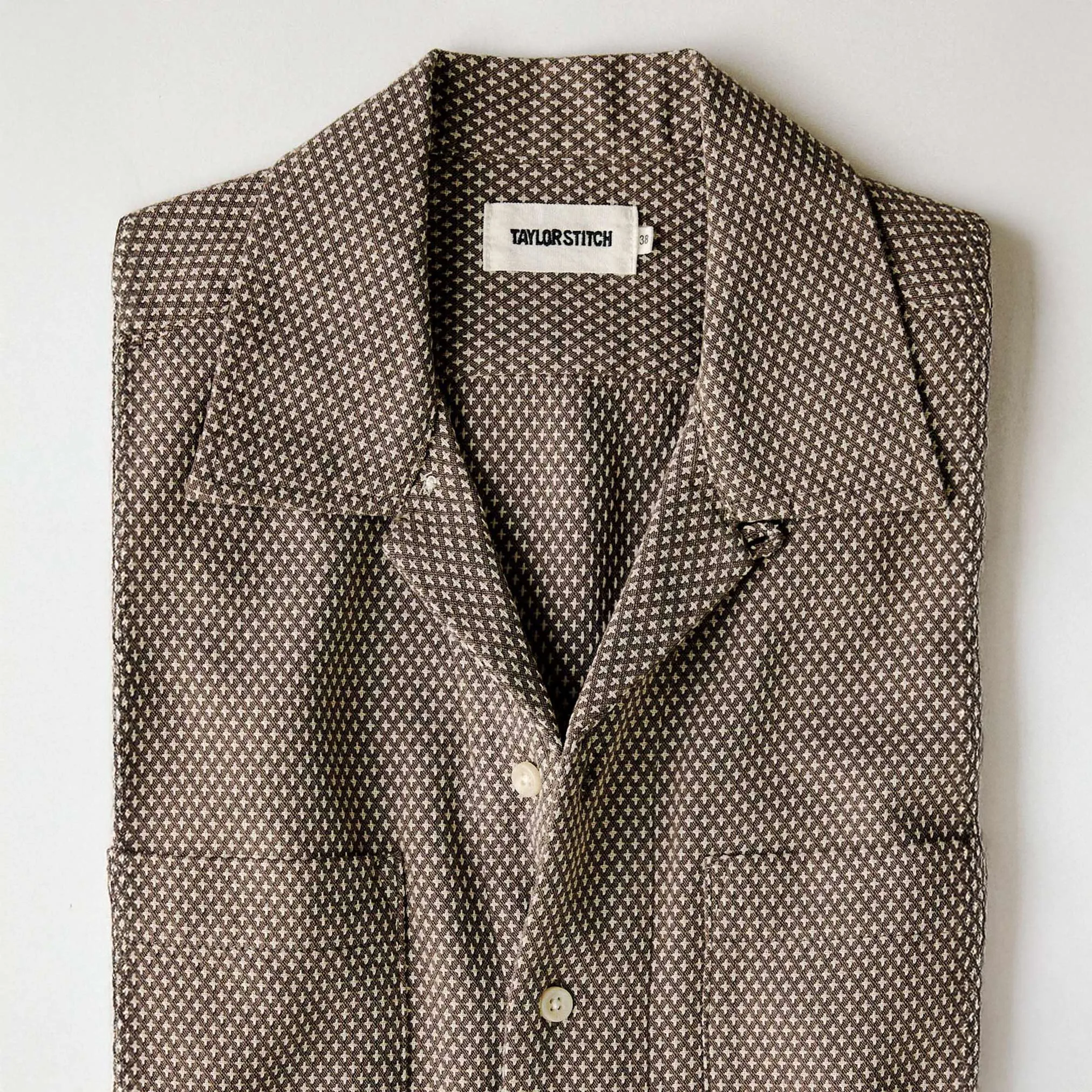 The Conrad Shirt in Cocoa Dobby