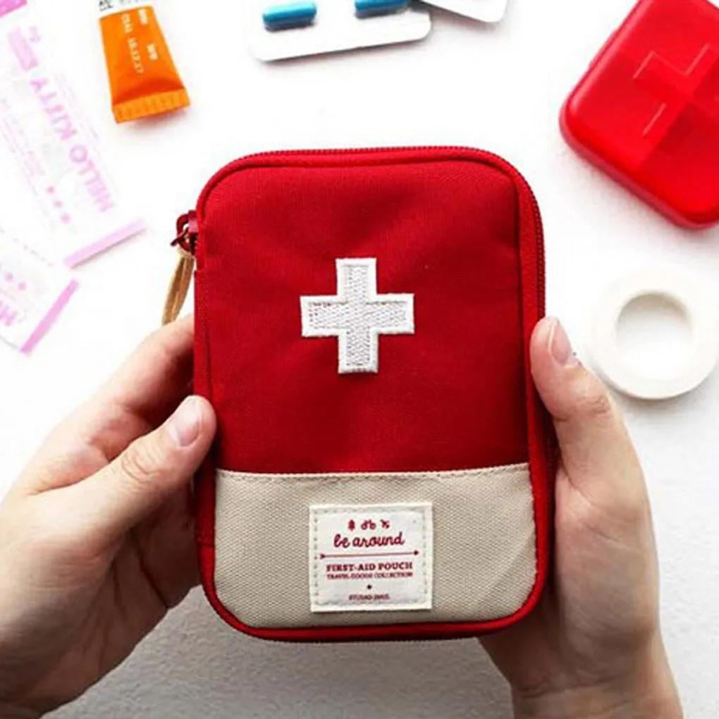 Trousse à Pharmacie de Voyage <br>First Aid